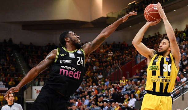 市场的喧嚣 市场的喧嚣